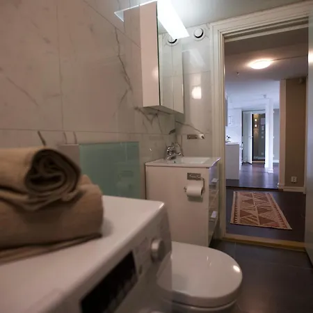 Floor - View & Balcony In Center Leilighet *