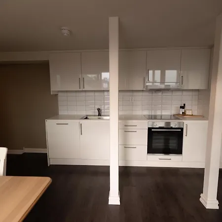 Floor - View & Balcony In Center *