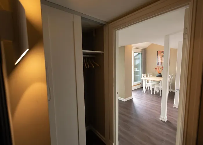 Floor - View & Balcony In Center Oslo