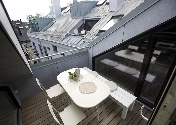 Floor - View & Balcony In Center * Oslo